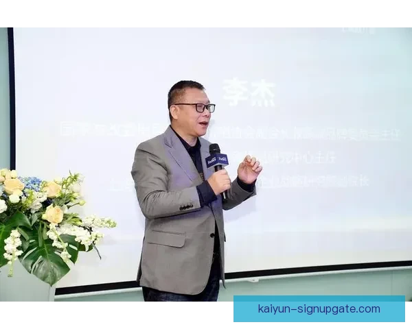 Saka携手知名品牌开启新赞助合作，创新运动合作模式引发关注