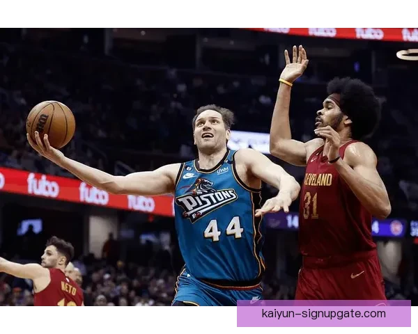 那不勒斯中路渗透战术近期表现稳健，进攻效率持续提升